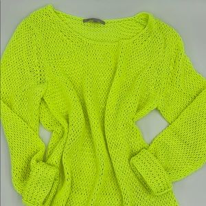 Gap Sweater in Neon Yellow/ Green 80’s Vibe!